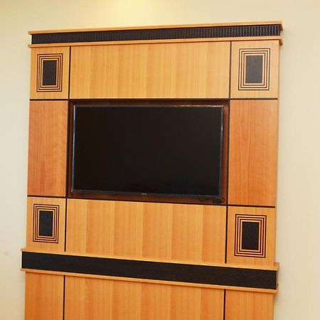 Nooh Tower Apartment Al Hidd Exterior foto