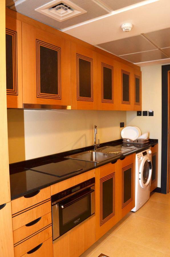 Nooh Tower Apartment Al Hidd Exterior foto